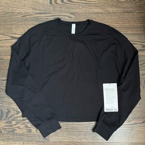 NWT lululemon abrasion-resistant training longsleeve size 6 black